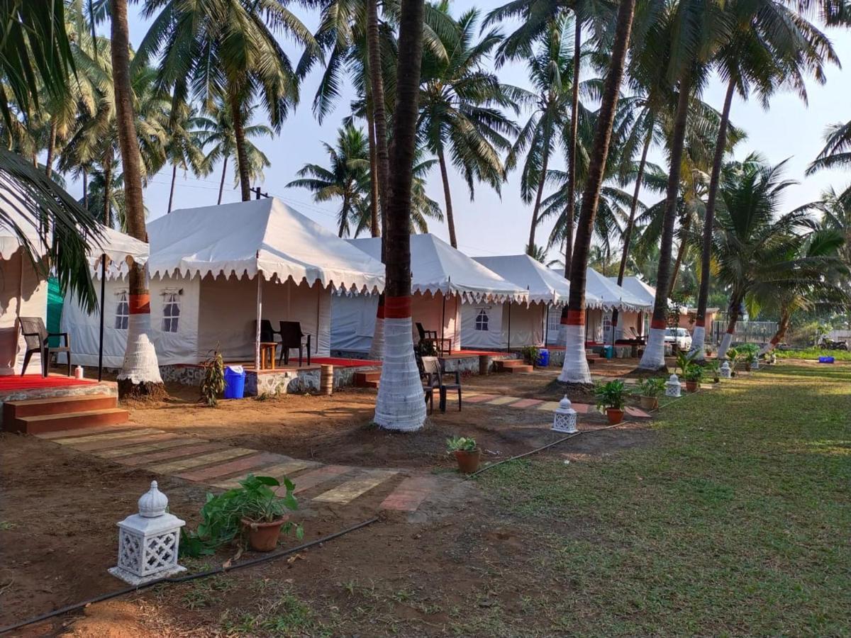 Blue Coast Beach Resort Alībāg Exterior foto